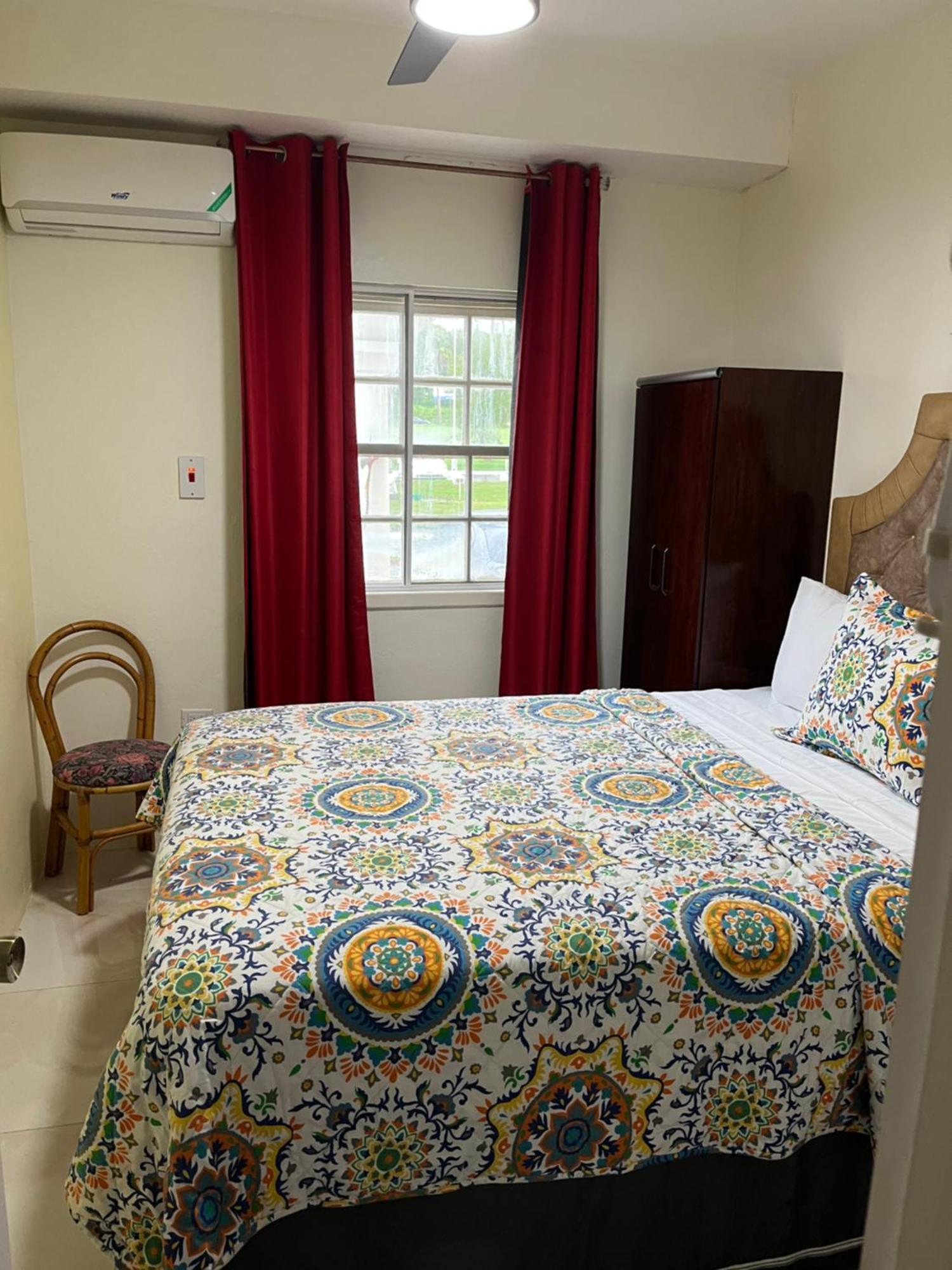 Seacastles By The Beach/Pool Montego Bay Exterior foto